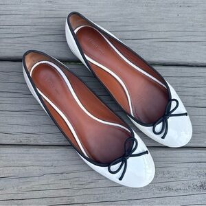 Celine white patent leather with black trim bow round toe ballet flats size 39.5